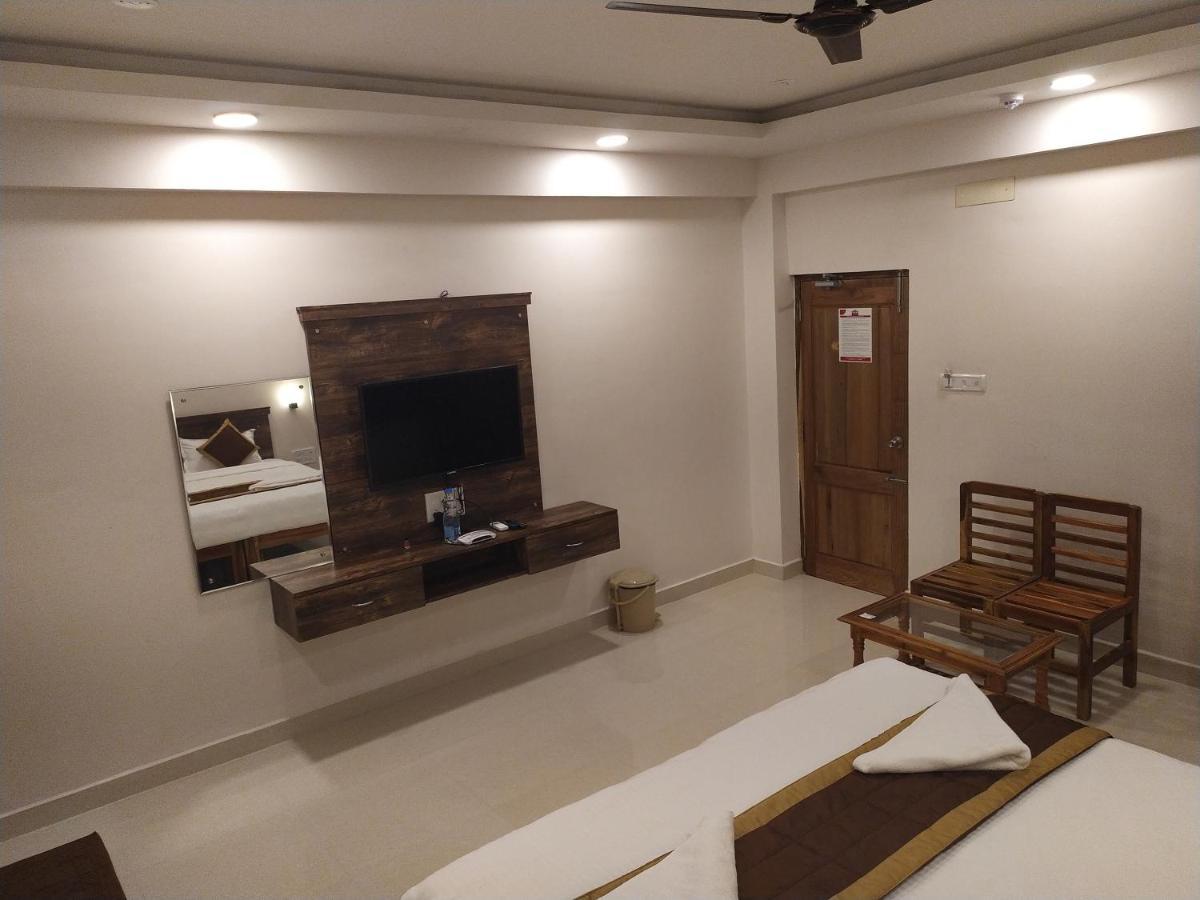Hotel Rani And Rani Residency Pondicherry Eksteriør bilde