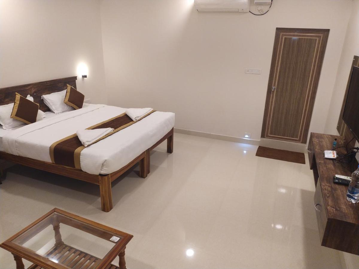 Hotel Rani And Rani Residency Pondicherry Eksteriør bilde